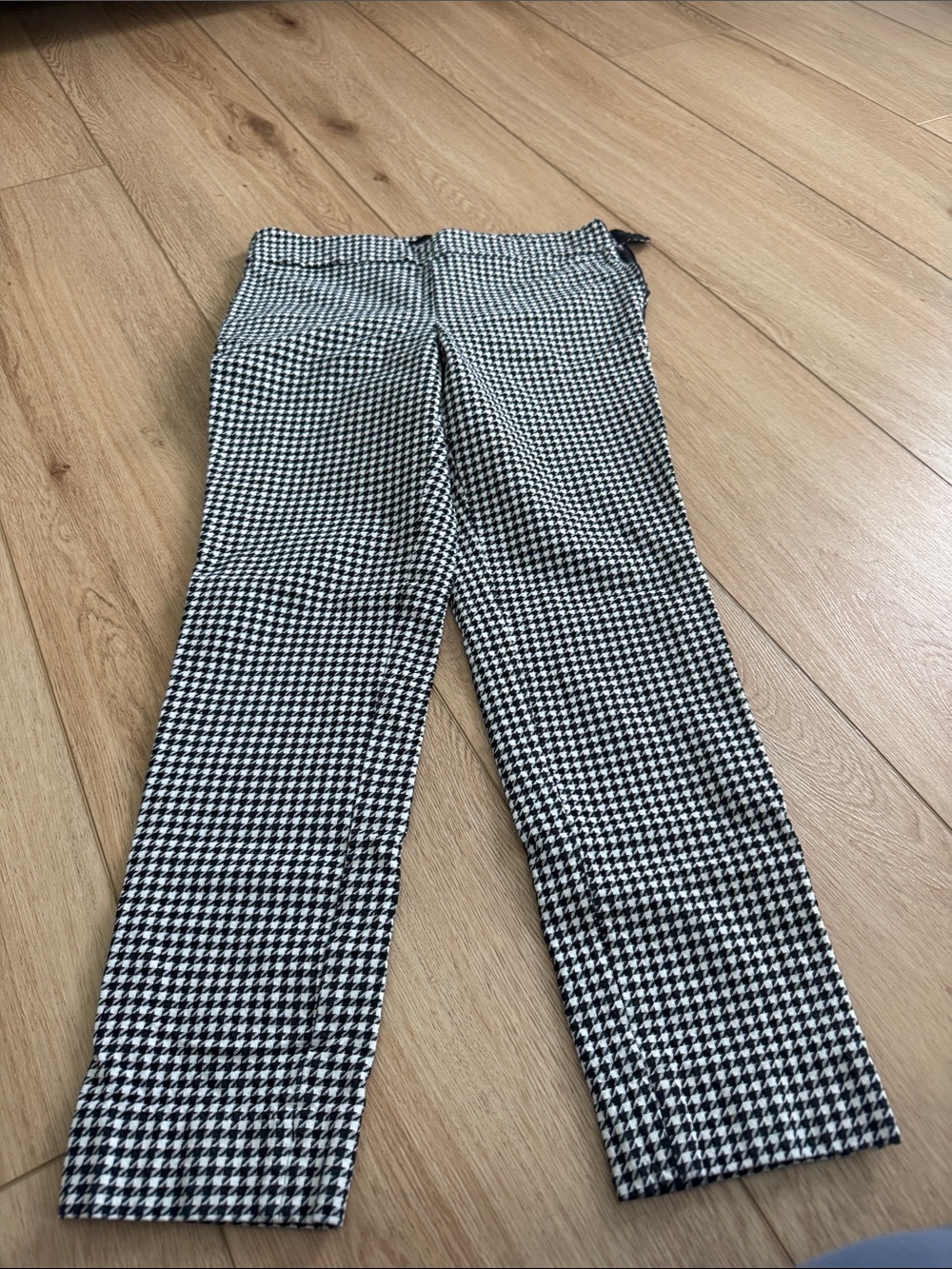 Talbots Black and White Houndstooth Cropped Pants